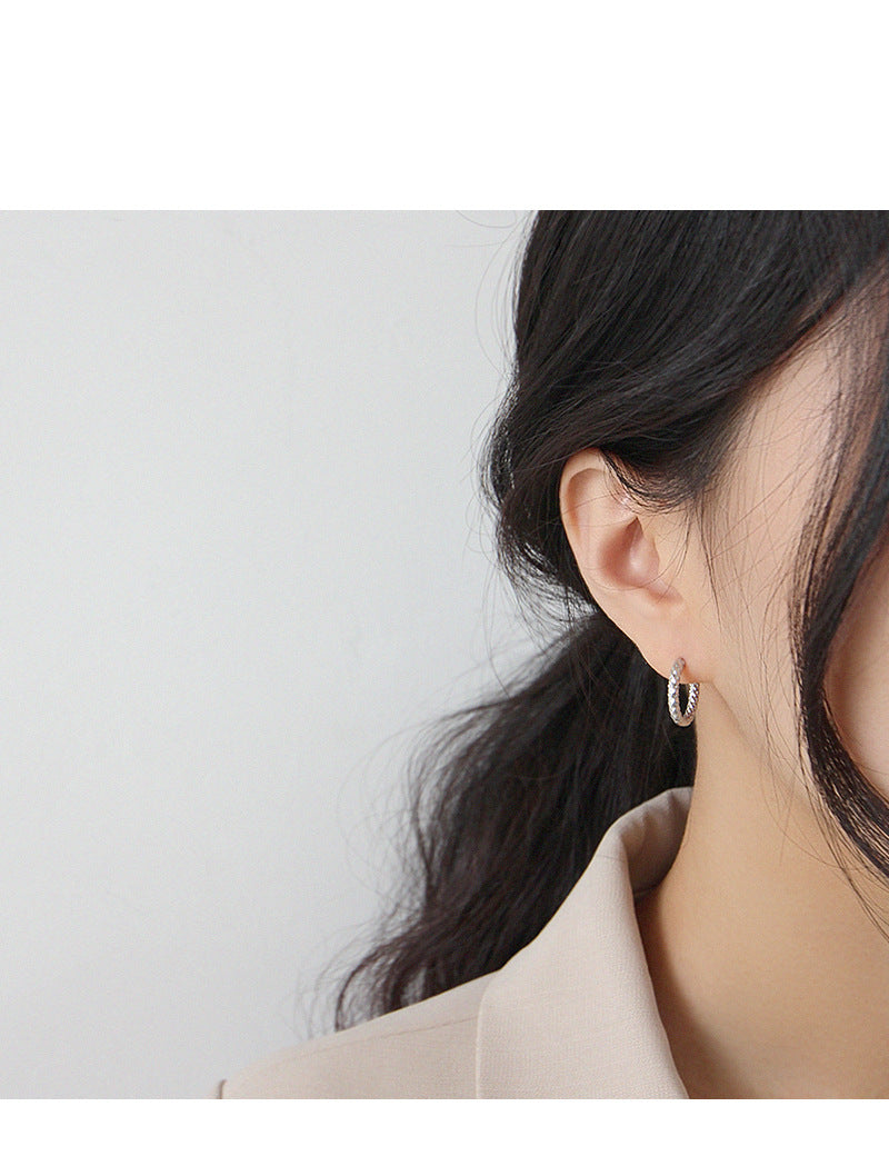 Silver Round Minimalist Earring Hoops