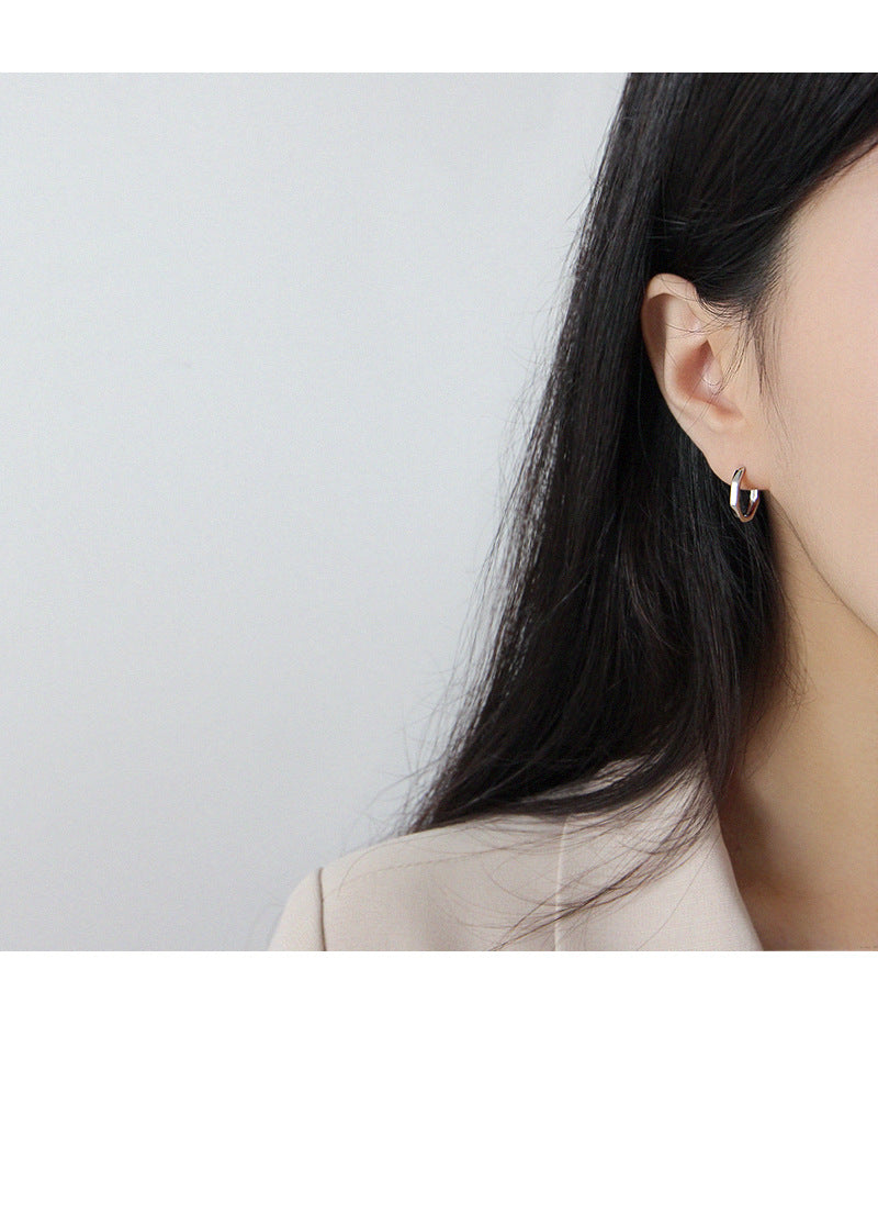 Silver Round Minimalist Earring Hoops