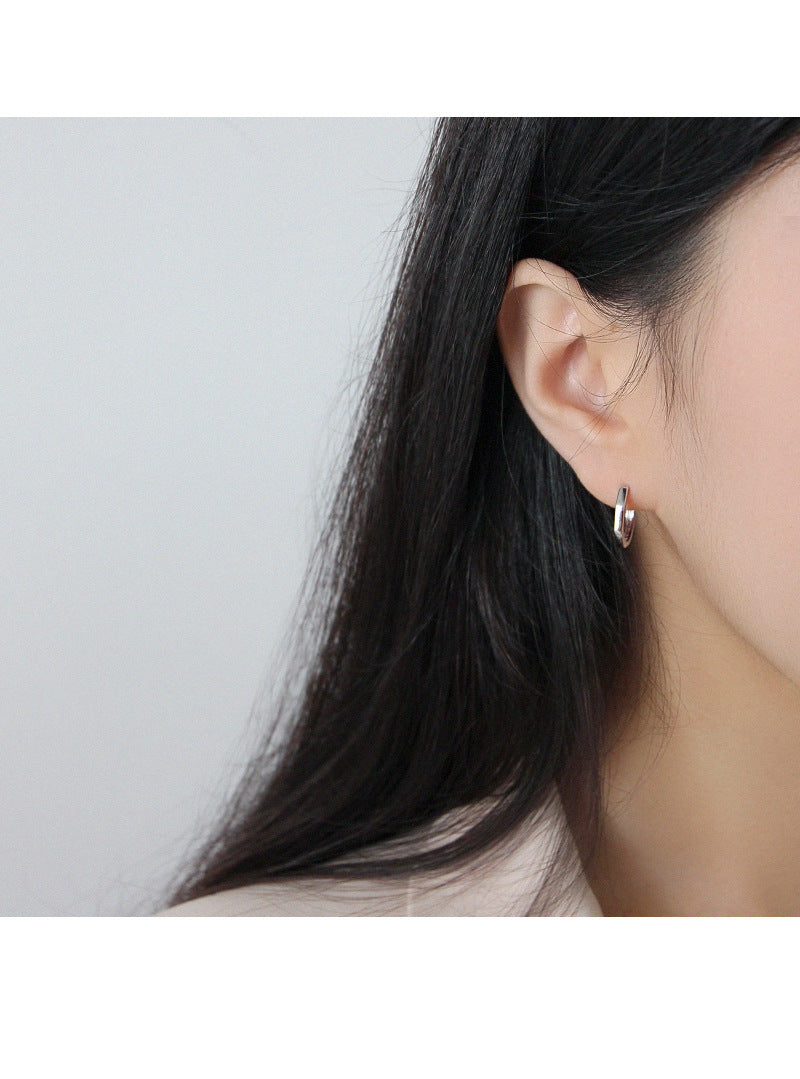 Silver Round Minimalist Earring Hoops