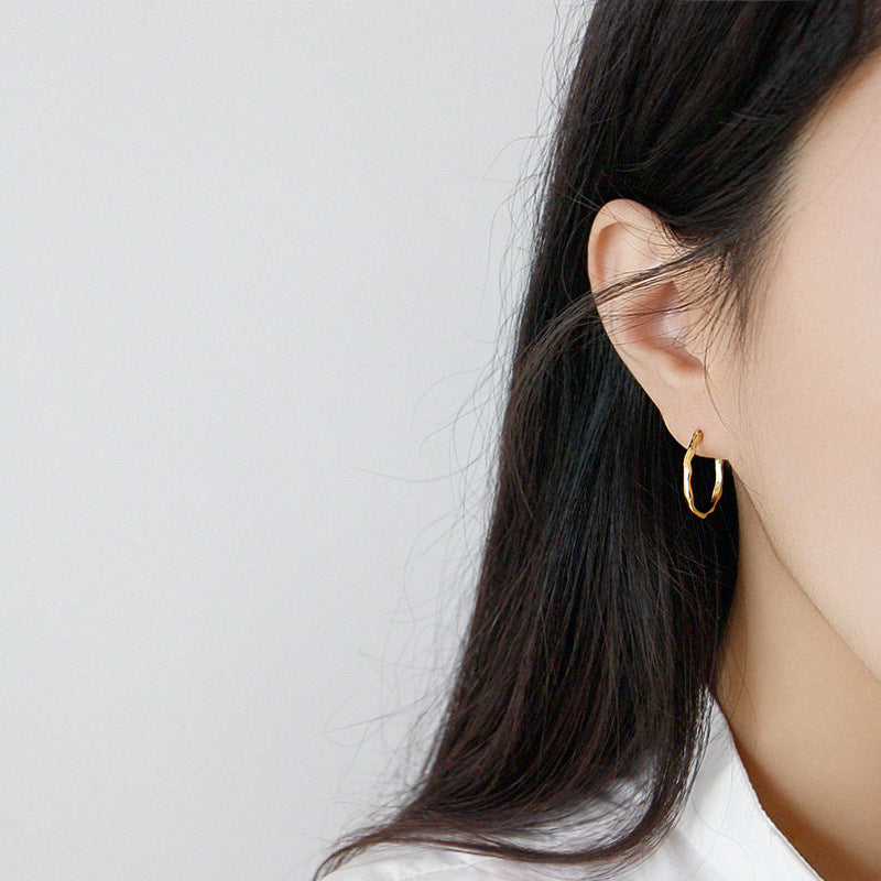 Silver Round Minimalist Earring Hoops