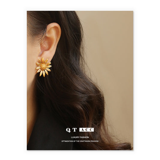 Gold Plated Sunflower Daisy Minimalist Earring Stud