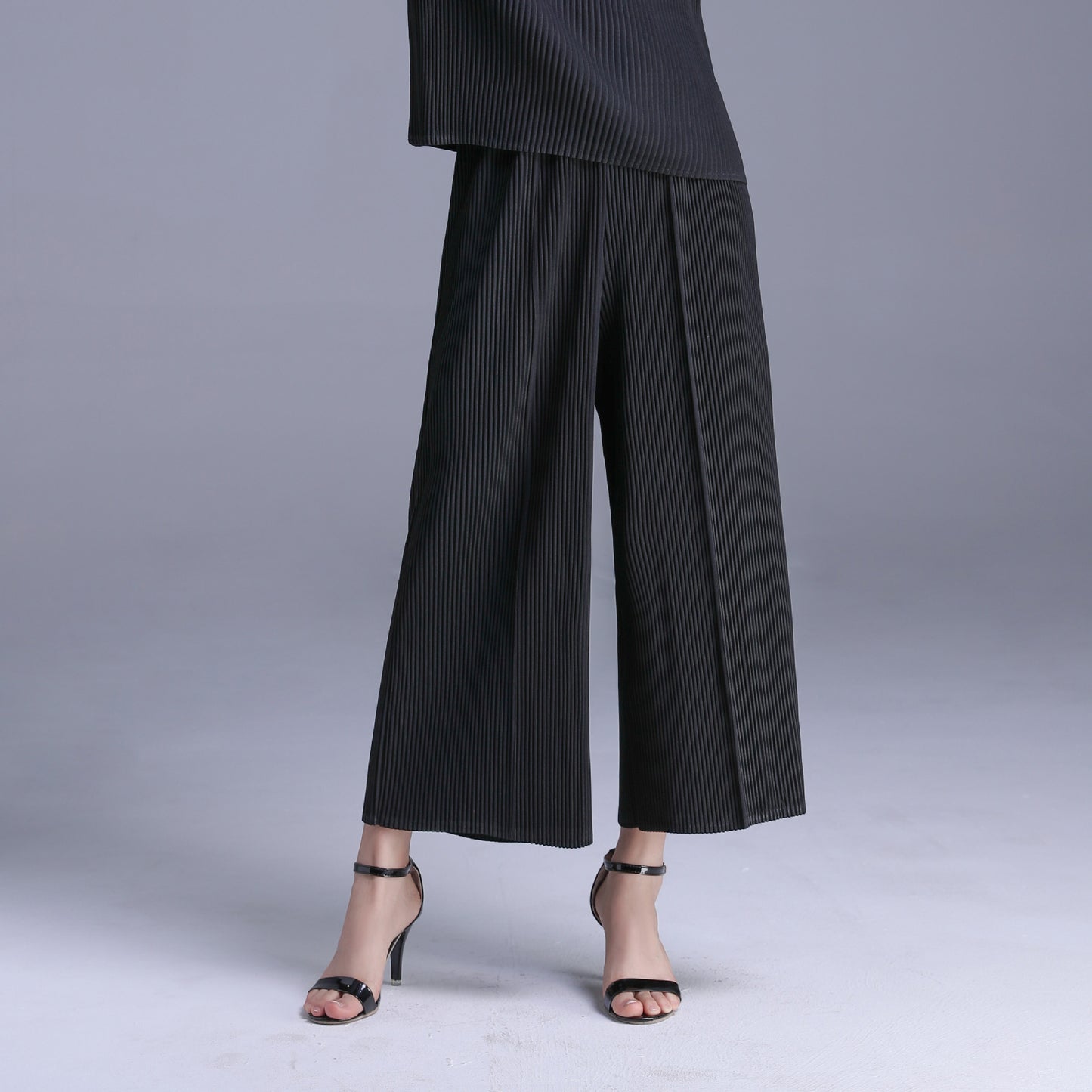 Plissé Pleated Trousers