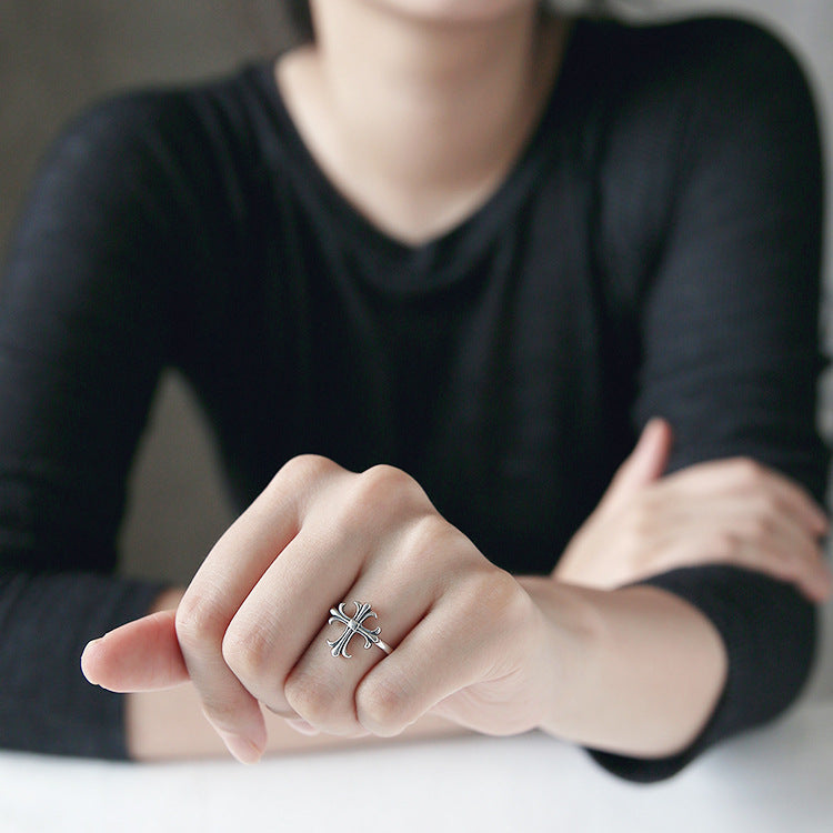 Silver Flowers Minimalist Ring