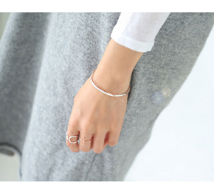 Silver knot Minimalist Ring