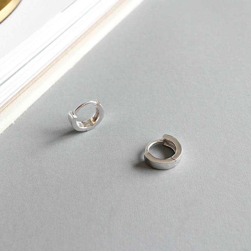 Silver Round Minimalist Earring Hoops