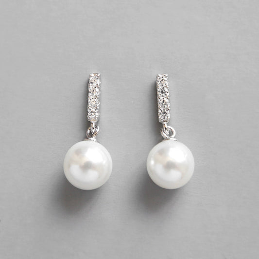 Silver Pearl Minimalist Earring Stud