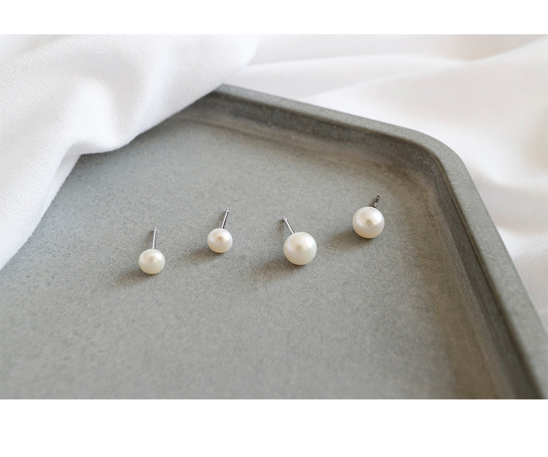 Silver Pearl Minimalist Earring Stud