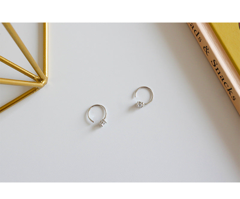 Silver Round Minimalist Earring Hoops