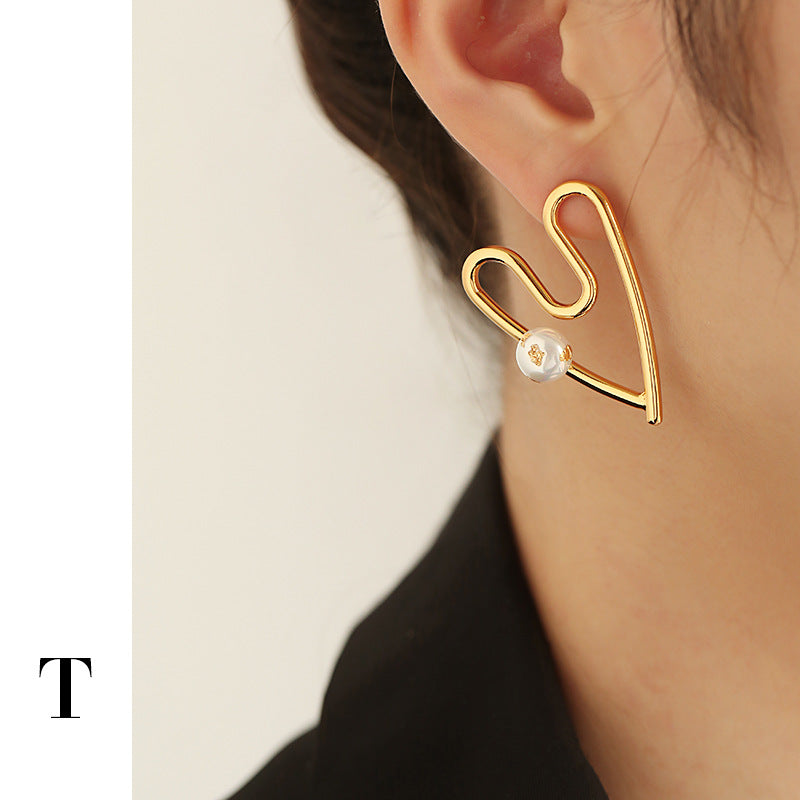 Gold Plated Hollow Line Love Heart Minimalist Earring Stud