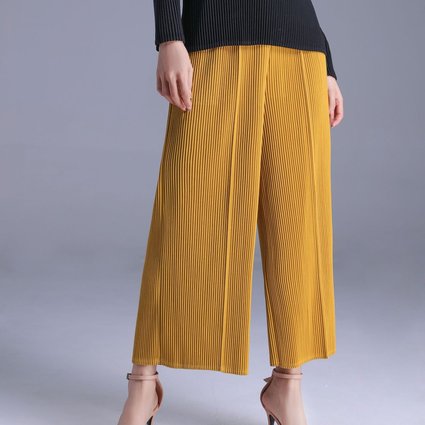 Plissé Pleated Trousers