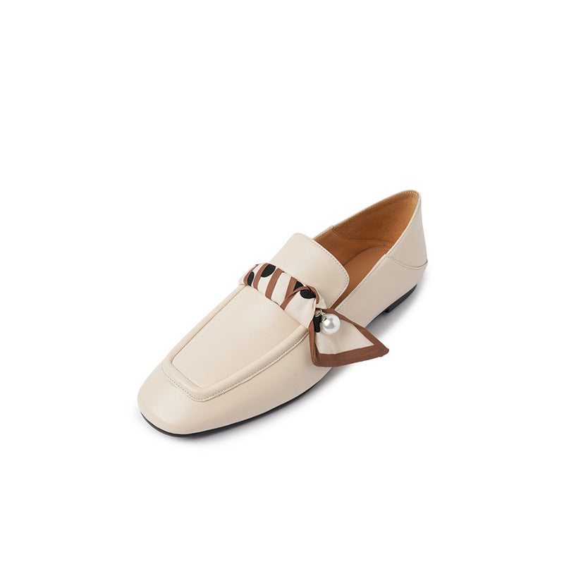 Pearl Ribbon Leather Loafers