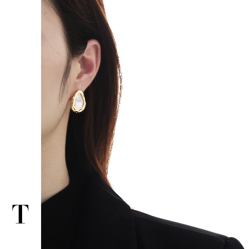 Gold Plated Drop-shaped Shell Minimalist Earring Stud