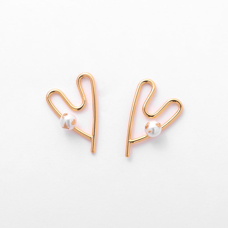 Gold Plated Hollow Line Love Heart Minimalist Earring Stud